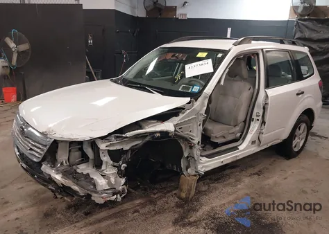 2010 Subaru Forester 2.5X из США, поврежденный, VIN JF2SH6BC2AH917845